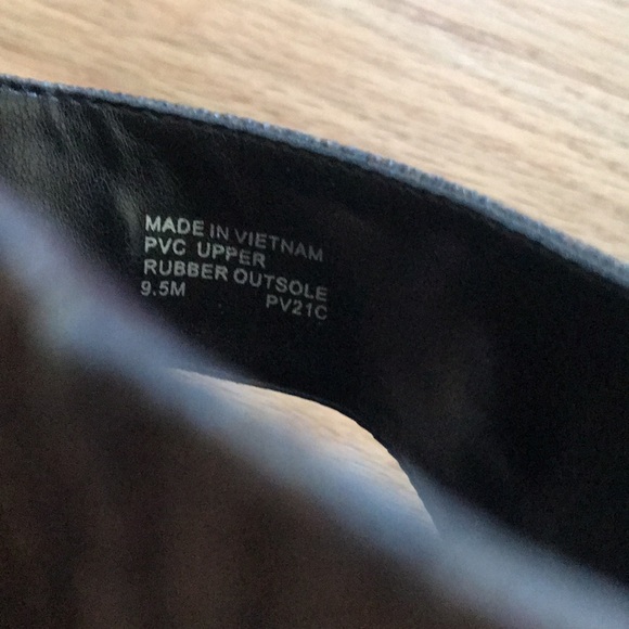 Michael Kors Monogram Sandals Sz 9.5 - Picture 8 of 15